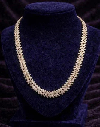 Moissanite Thorn Cuban Chain
