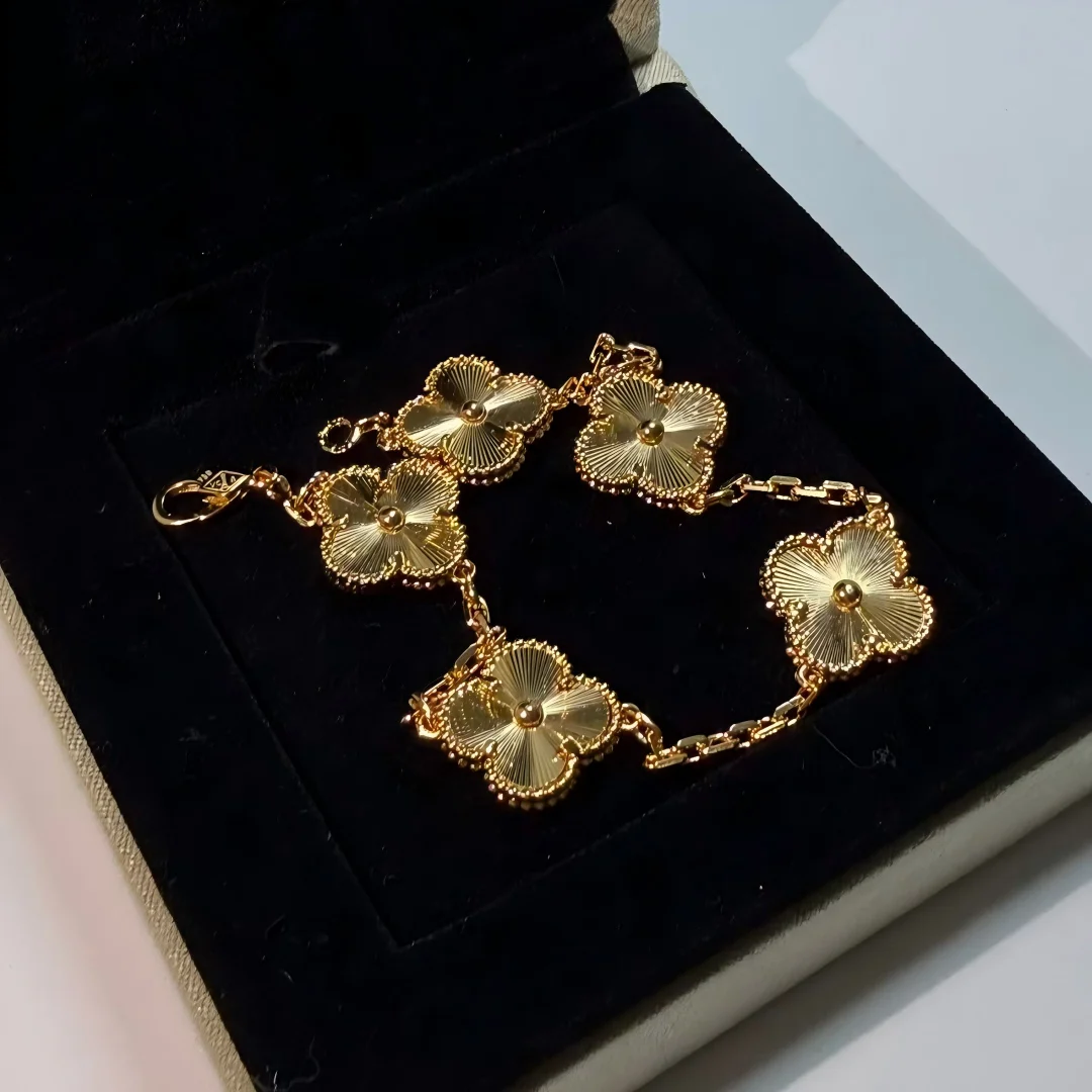 Clover Bracelet